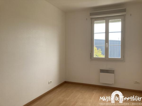 Location Maison de ville - 5 pièces - 110m² - COGNAC Quartier Champ de Foire