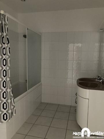 Location Maison de ville - 5 pièces - 110m² - COGNAC Quartier Champ de Foire