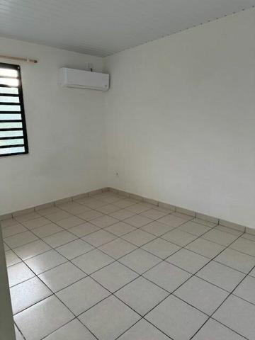 Maison à louer    4 pièces •  Remire-Montjoly