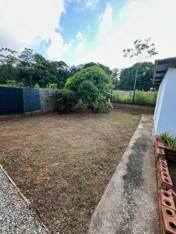 Maison à louer    4 pièces •  Remire-Montjoly