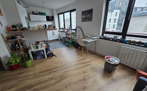 Appartement à vendre    2 pièces • 42 m2 Brest