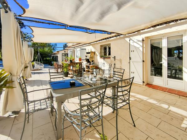 Les Pennes Mirabeau - 2 maisons T5 et T3 sur terrain 2000m2 avec piscine