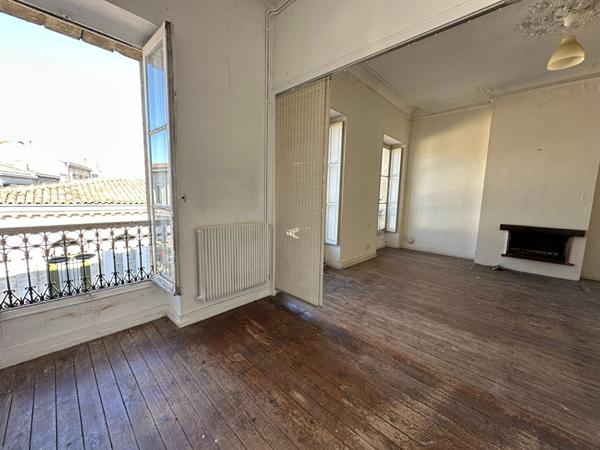 BORDEAUX JUDAIQUE - T1 à rénover d'environ 39 m²