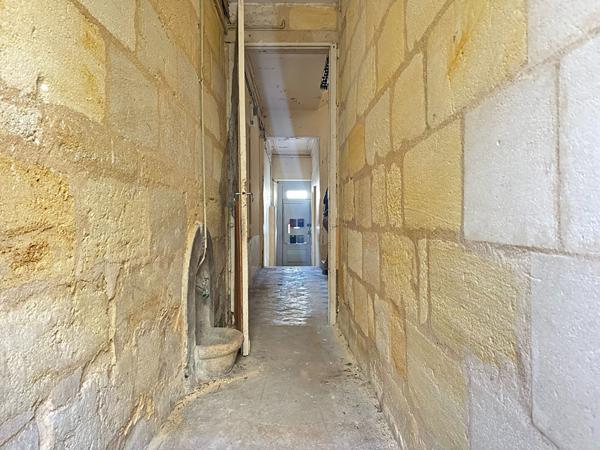 BORDEAUX JUDAIQUE - T1 à rénover d'environ 39 m²