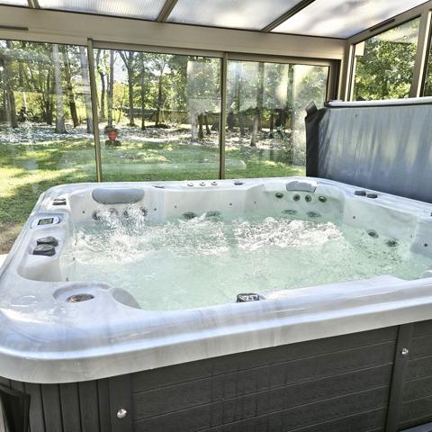 Savonnières (37510) Propriété avec parc boisé