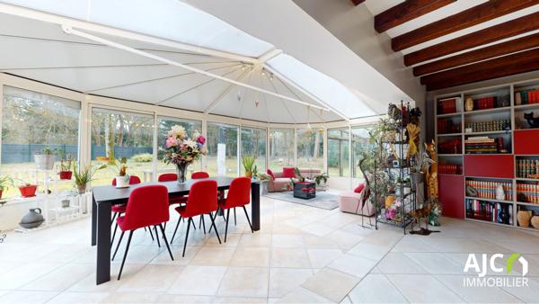 Savonnières (37510) Propriété avec parc boisé