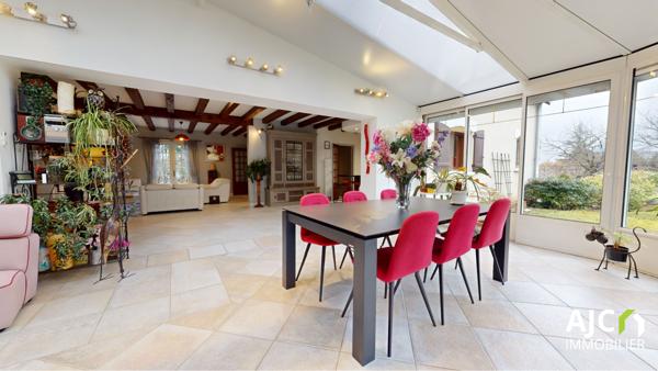 Savonnières (37510) Propriété avec parc boisé