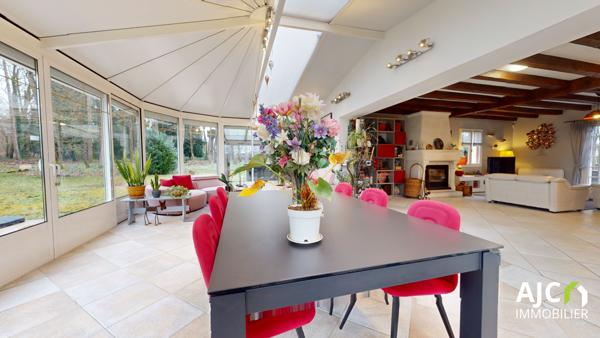 Savonnières (37510) Propriété avec parc boisé