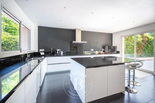 La Celle-Saint-Cloud, Maison 5 Chambres -  265 m² à vendre
