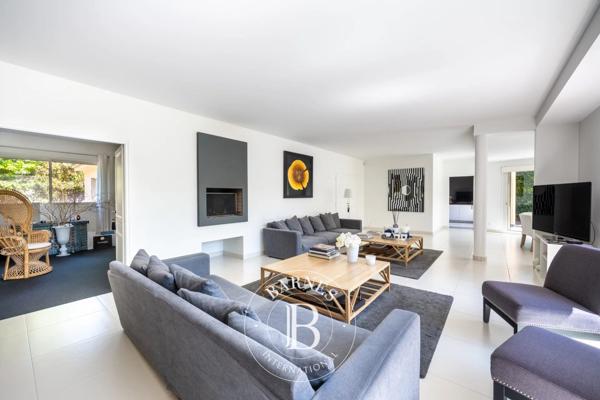 La Celle-Saint-Cloud, Maison 5 Chambres -  265 m² à vendre