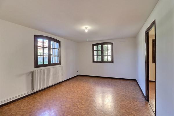 Maison T6 avec jardin et grand garage - Albi Marranel