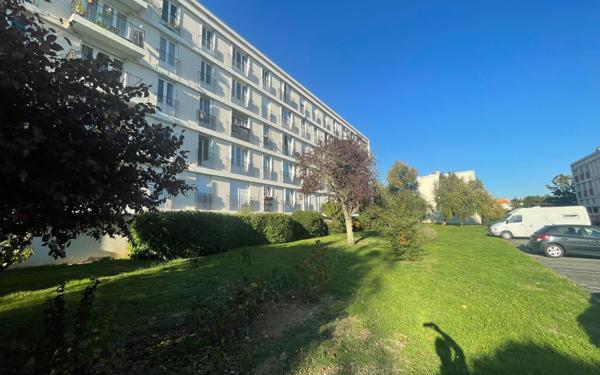 Appartement à vendre    3 pièces • 73,67 m2 La Rochelle