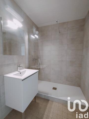 Appartement 3 pièces de 68 m² à Villars (42390)