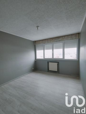 Appartement 3 pièces de 68 m² à Villars (42390)