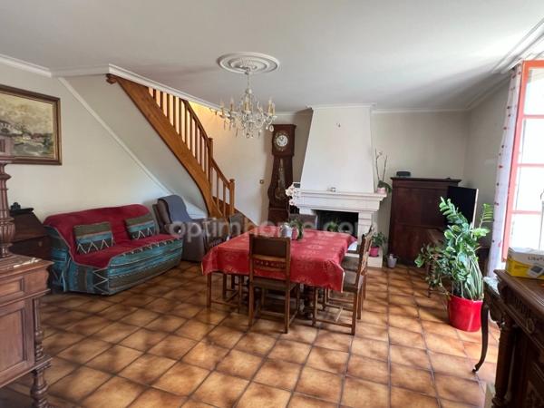 Maison à vendre 6 pièces MORTAGNE SUR SEVRE (85)