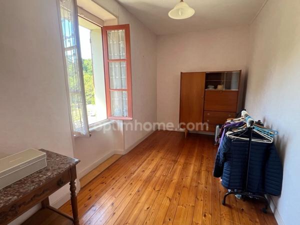 Maison à vendre 6 pièces MORTAGNE SUR SEVRE (85)