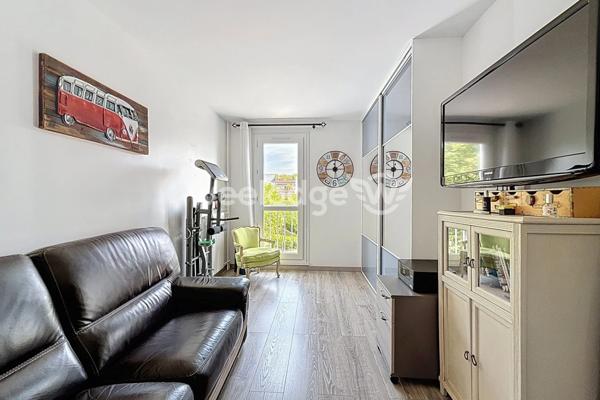 Appartement à vendre 4 pièces de 79,43 m² à Éragny