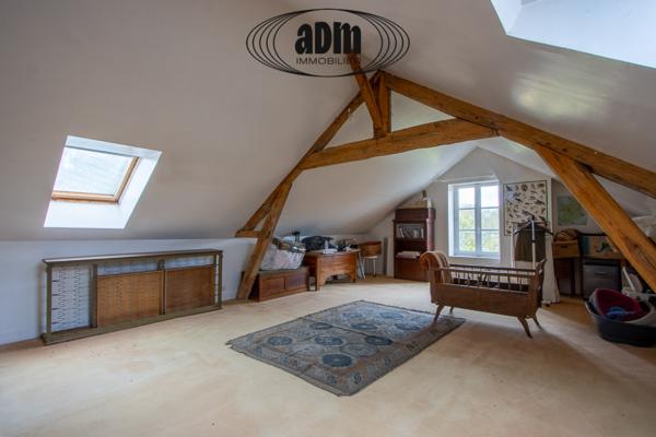 Maison
                                                                                                                                                                                                                                                                                                                        10 pièce(s)                                                                                                                                                                                                          6 chambre(s)                                                                                                                                                                                                          224  m²