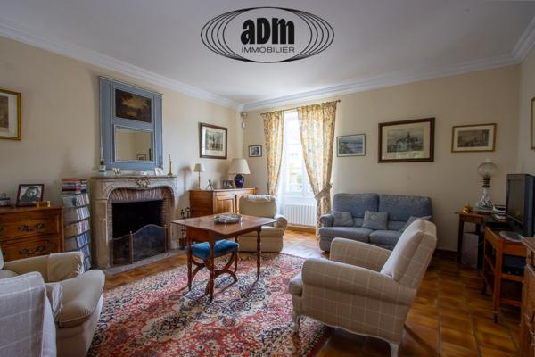 Maison
                                                                                                                                                                                                                                                                                                                        10 pièce(s)                                                                                                                                                                                                          6 chambre(s)                                                                                                                                                                                                          224  m²