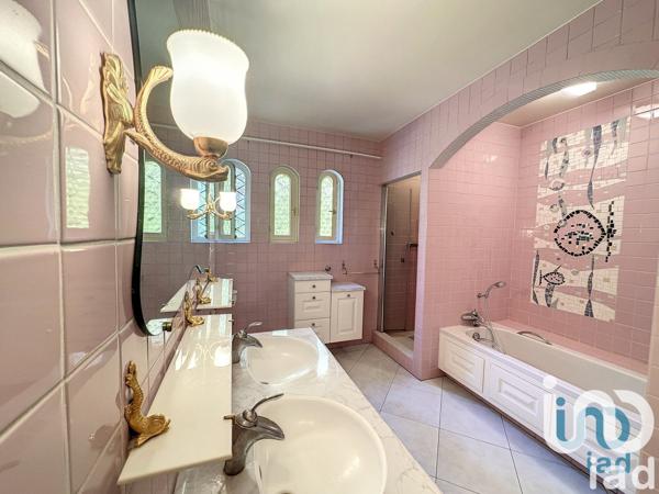 Maison 10 pièces de 319 m² à Mutzig (67190)