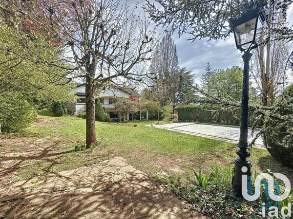 Maison 10 pièces de 319 m² à Mutzig (67190)