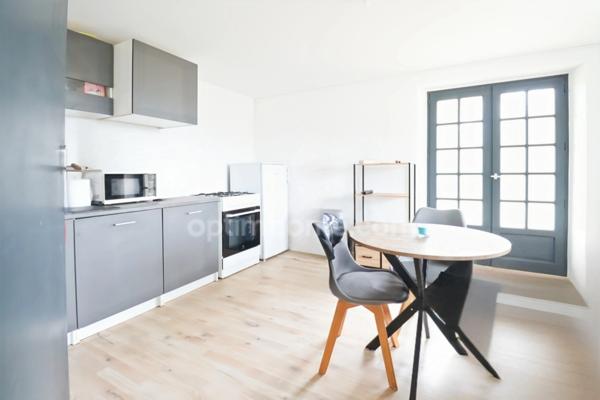 Maison entièrement rénovée sur deux niveaux indépendants de 129 m² - 6 pièces - 3 chambres sur terrain clos de 1744 m² - 87210 LE DORAT