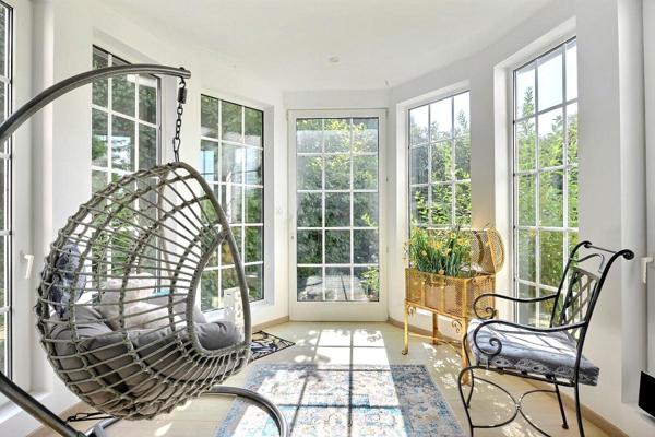 Rixheim, magnifique maison de maître de 245 m2, entièrement rénovée, sur un parc de 1600 m2