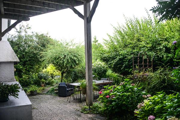 Rixheim, magnifique maison de maître de 245 m2, entièrement rénovée, sur un parc de 1600 m2