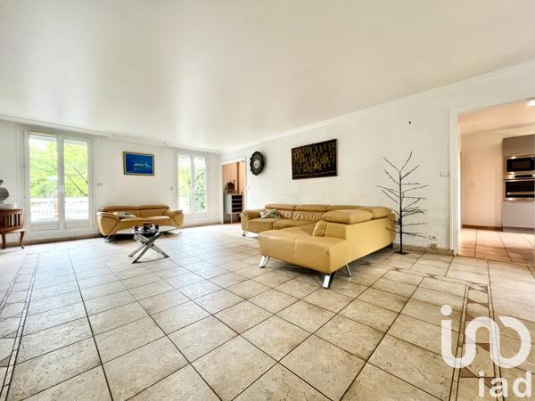 Maison à vendre 7 pièces 214 m² Villecresnes