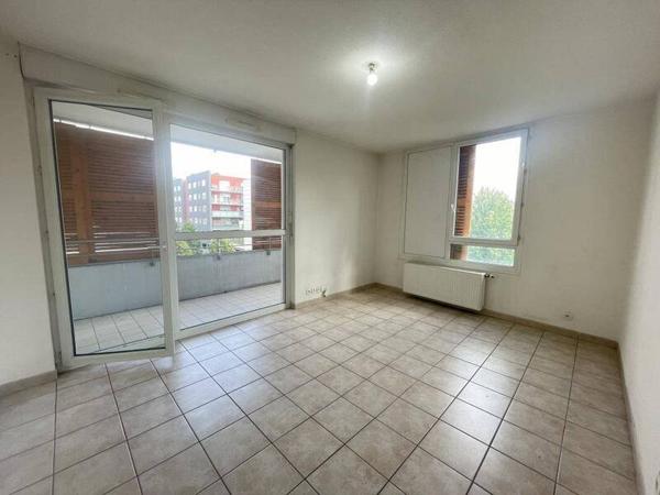 Appartement 3 pièces                                        - 38100 Grenoble Réf : 5322