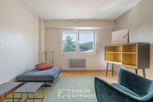 Maison de ville à réinventer avec jardin intimiste et piscine