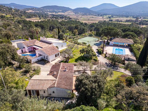 Domaine d’Exception à Plan-de-la-Tour – Propriété Unique sur 11 487 m² : 4 Villas, Parc Arboré, Piscines, Spa,