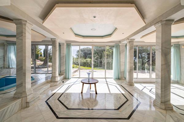 Domaine d’Exception à Plan-de-la-Tour – Propriété Unique sur 11 487 m² : 4 Villas, Parc Arboré, Piscines, Spa,