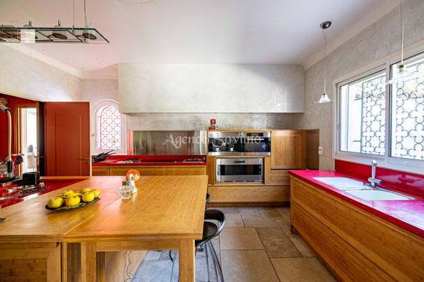Domaine d’Exception à Plan-de-la-Tour – Propriété Unique sur 11 487 m² : 4 Villas, Parc Arboré, Piscines, Spa,
