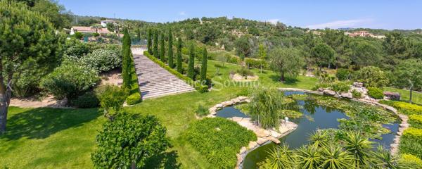 Domaine d’Exception à Plan-de-la-Tour – Propriété Unique sur 11 487 m² : 4 Villas, Parc Arboré, Piscines, Spa,