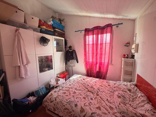 PROCHE LIMOUX 8KM-ENSEMBLE IMMOBILIER STUDIO ET APPARTEMENT AVEC TERRASSE