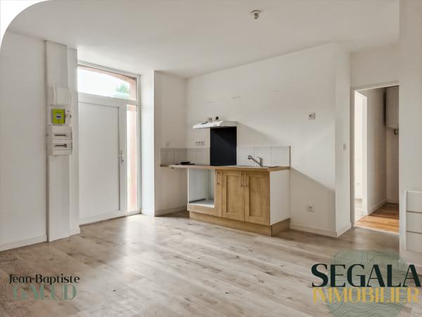 Carmaux (81400) Appartement T2 avec petite cour