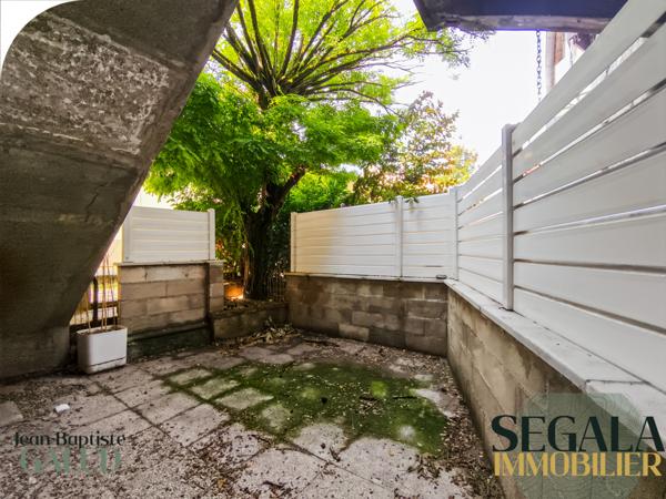 Carmaux (81400) Appartement T2 avec petite cour