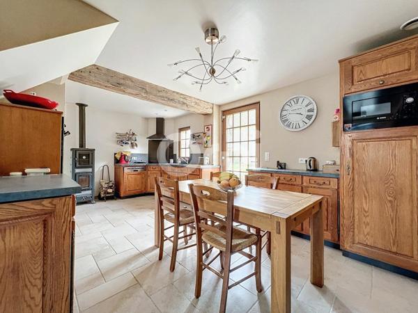 Maison à vendre    6 pièces •  Provins