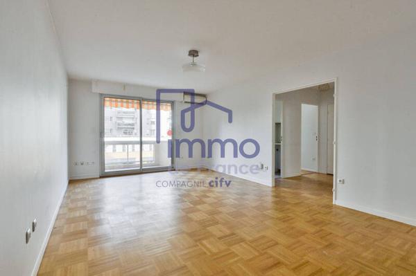 Appartement 2 pièces                                        - 69006 Lyon 6e  Arrondissement Réf : 21662