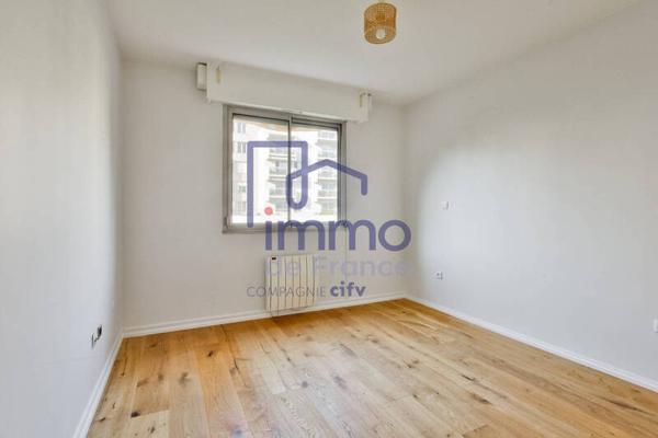 Appartement 2 pièces                                        - 69006 Lyon 6e  Arrondissement Réf : 21662
