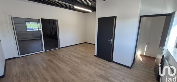Location boutique/local commercial 235 m² Compiègne