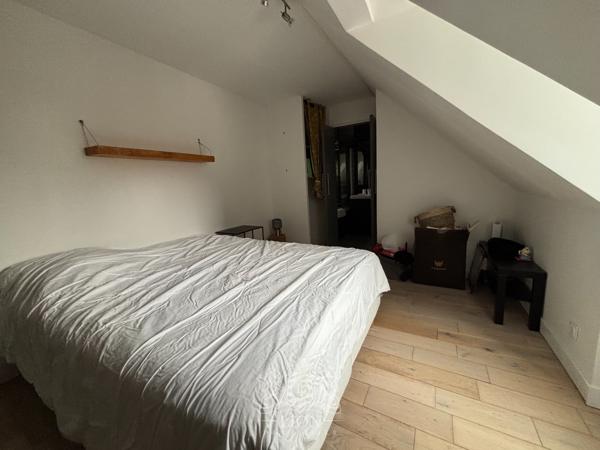 VIEUX LILLE TRIANGLE D'OR T2 DERNIER ETAGE