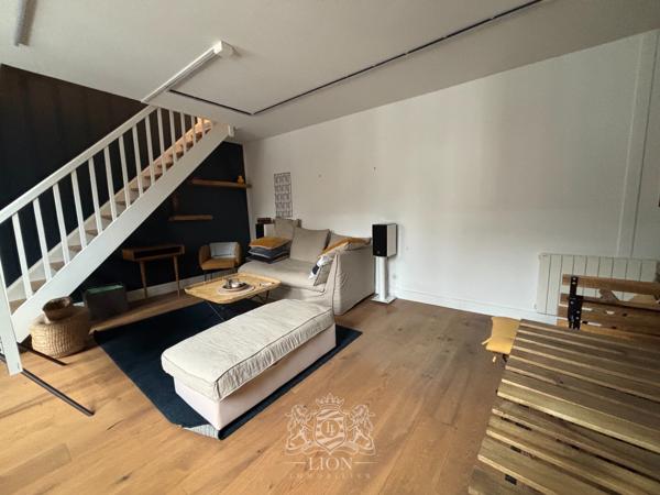 VIEUX LILLE TRIANGLE D'OR T2 DERNIER ETAGE