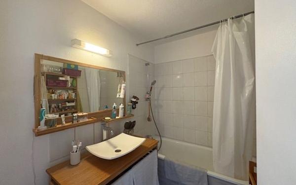 Appartement à louer    4 pièces • 90,70 m2 Nîmes