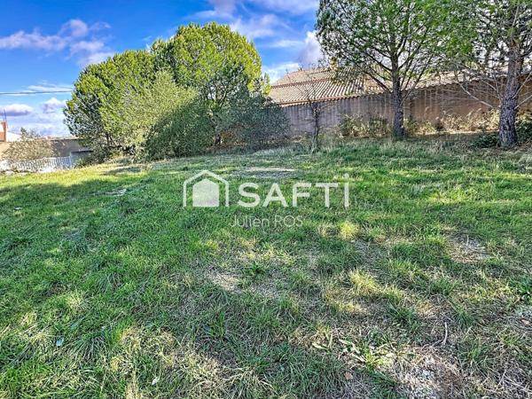 2575 m2 Terrain constructible avec maison à rénover 140m2 vue dégagée Puisserguier