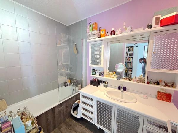 Appartement à vendre 4 pièces MOUGINS (06)