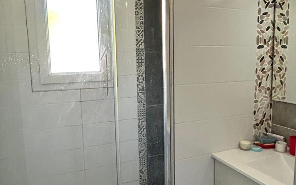 Maison à vendre    6 pièces •  Saint-Georges-d'Oléron