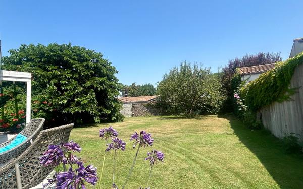 Maison à vendre    6 pièces •  Saint-Georges-d'Oléron