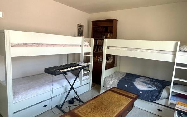 Maison à vendre    6 pièces •  Saint-Georges-d'Oléron